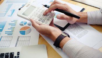 McDonald's (NYSE:MCD) Posts Modest Gain as Value Positioning and Lower Oil Costs Support the Session