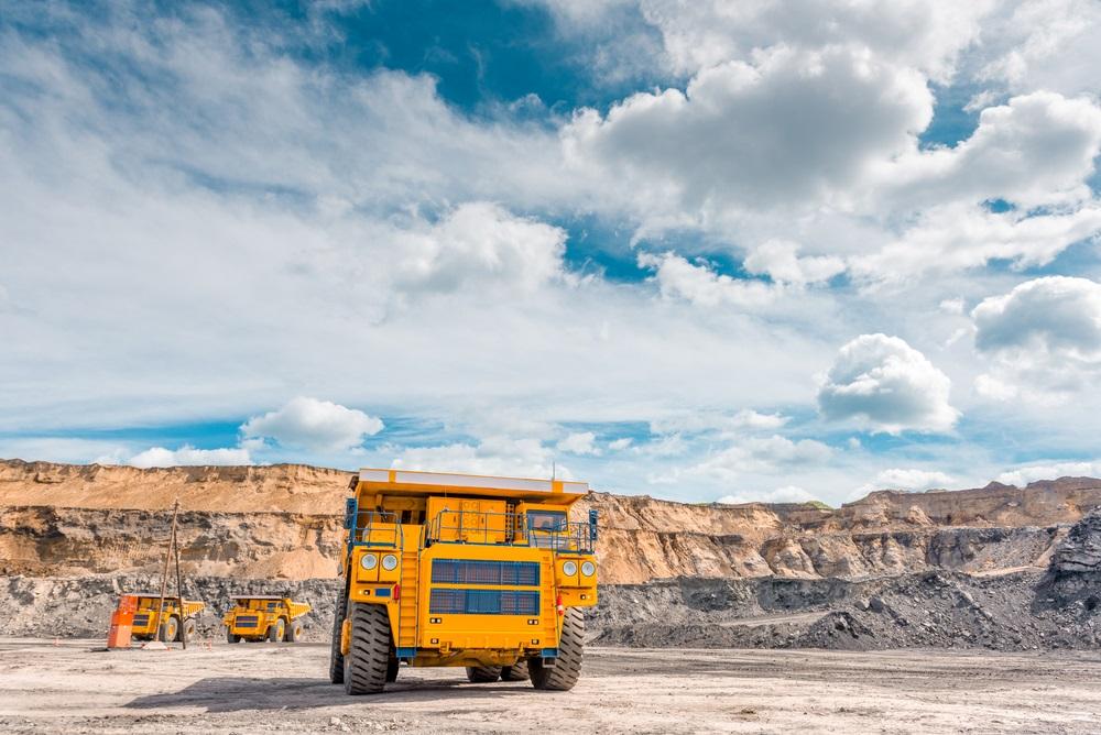 One NYSE- Listed Mining Stock at Resistance Level: SVM