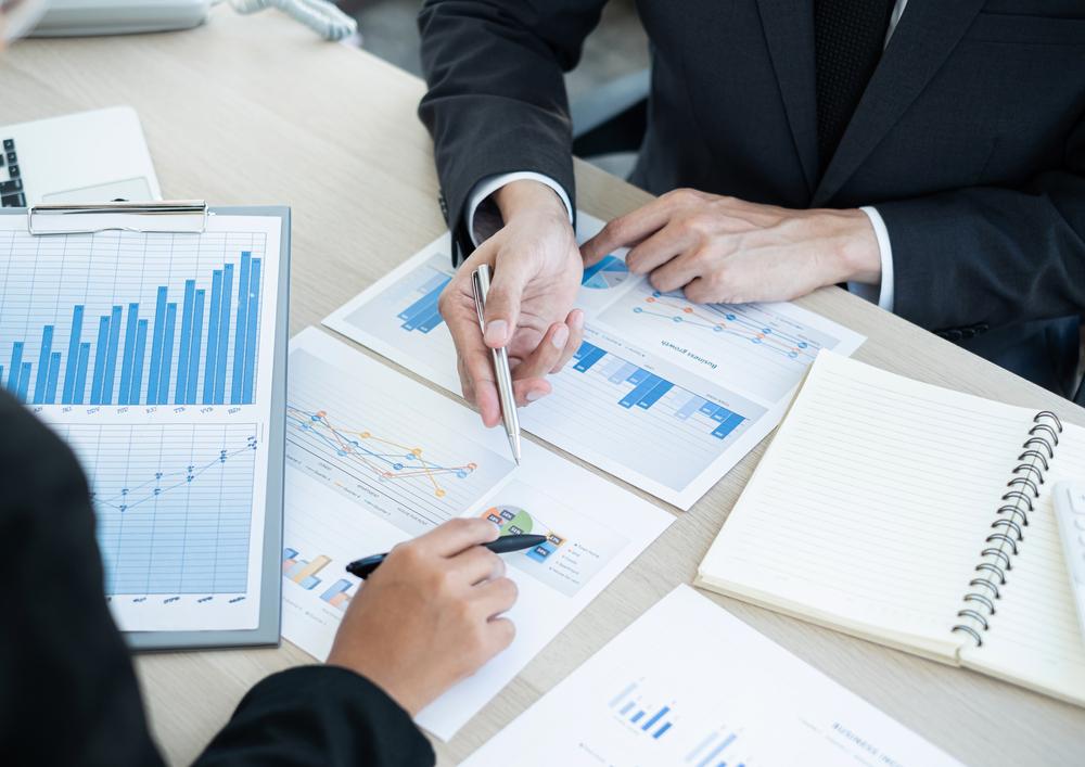One NYSE-Listed Software Stock at Resistance Level – OPFI