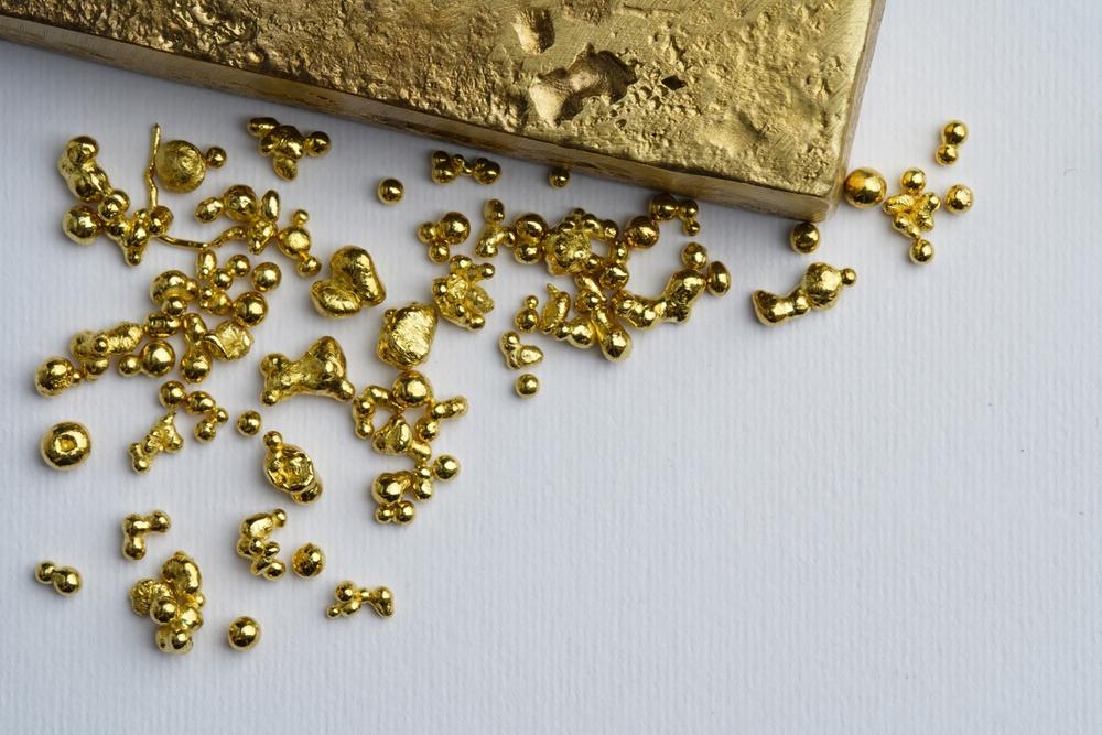 One NYSE- Listed Gold Stock at Resistance Level: CGAU