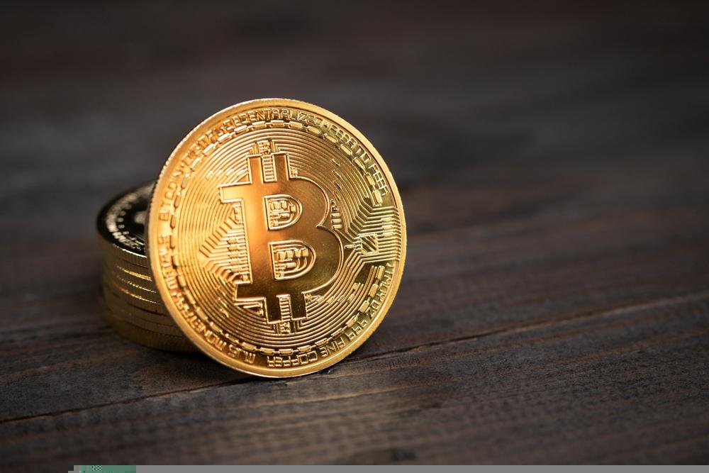 One NASDAQ- Listed Bitcoin Mining Stock at Resistance Level: RIOT