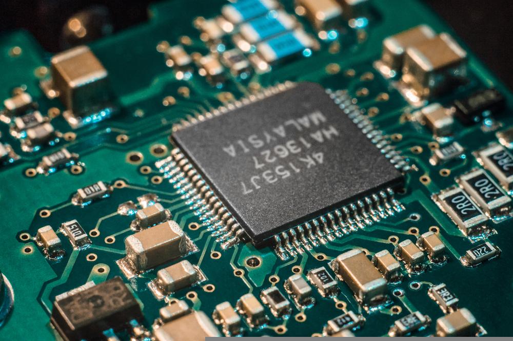 One NASDAQ- Listed Semiconductor at Resistance Level: INDI
